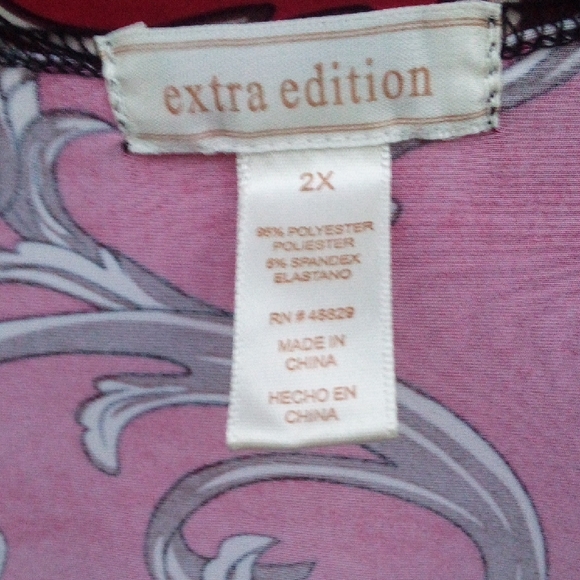 Elegant Red Midi Dress - Picture 2 of 4